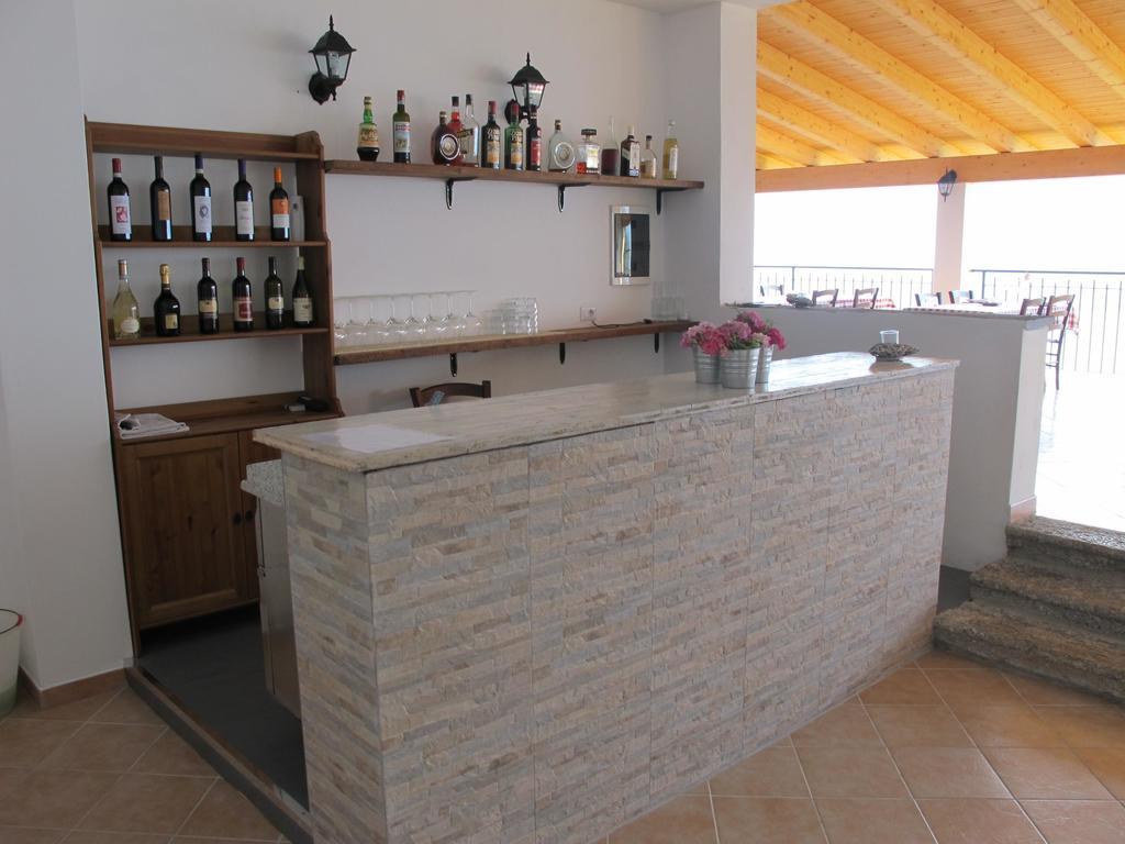 Agriturismo Madonna Dei Ceppi Lezzeno Extérieur photo