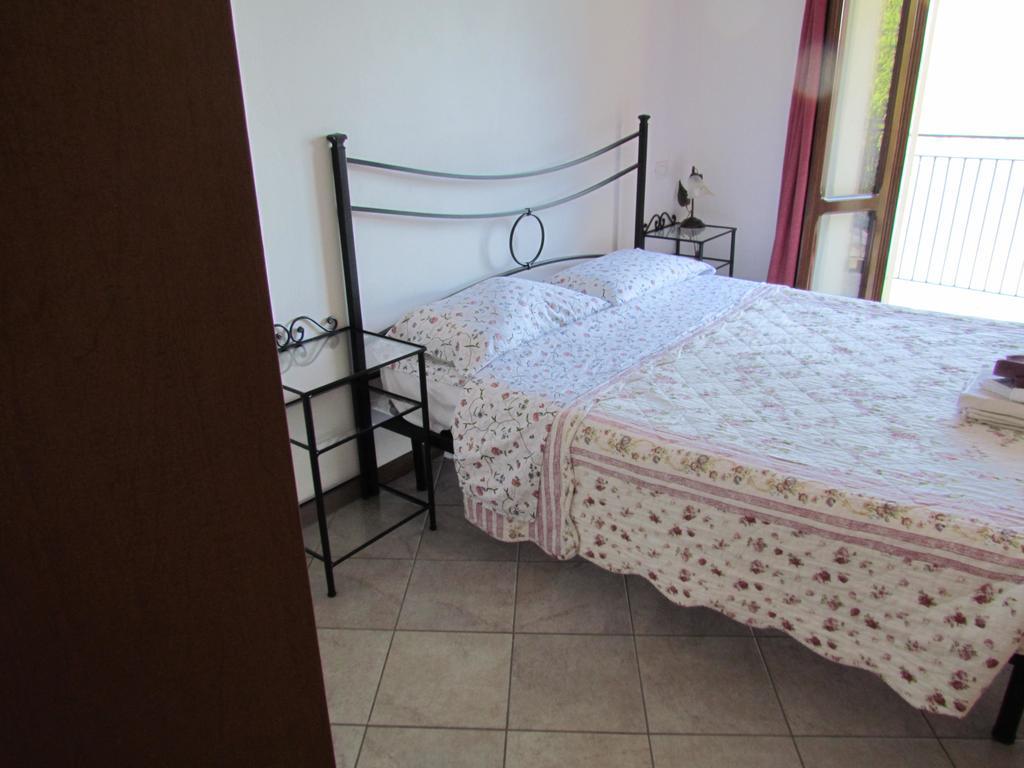 Agriturismo Madonna Dei Ceppi Lezzeno Extérieur photo