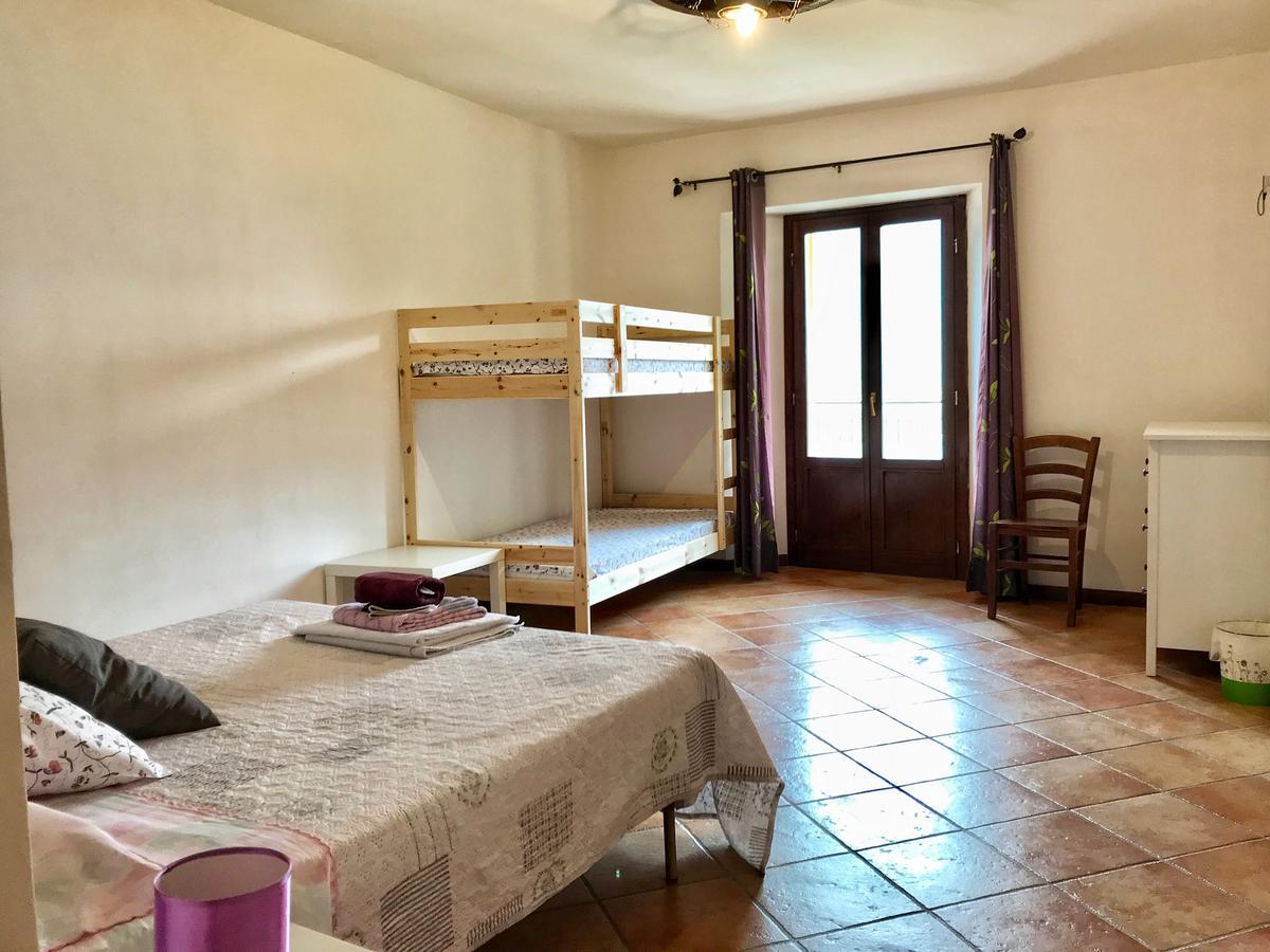 Agriturismo Madonna Dei Ceppi Lezzeno Extérieur photo