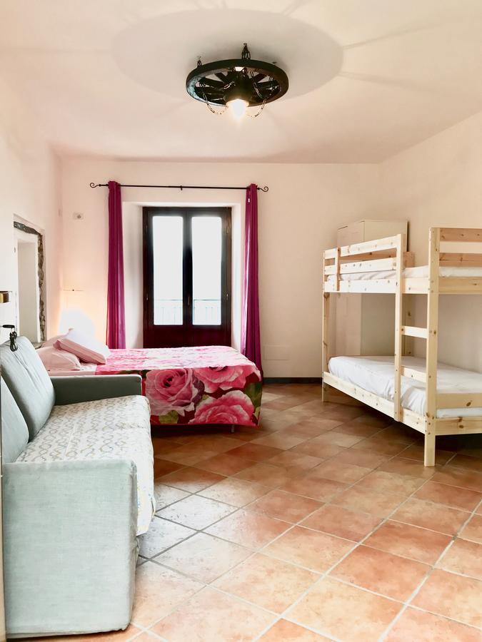Agriturismo Madonna Dei Ceppi Lezzeno Extérieur photo