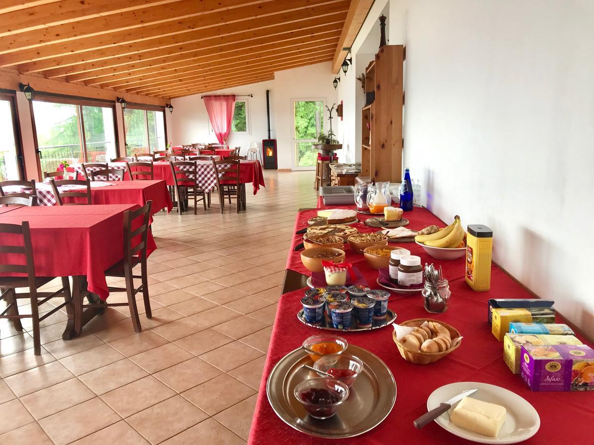 Agriturismo Madonna Dei Ceppi Lezzeno Extérieur photo